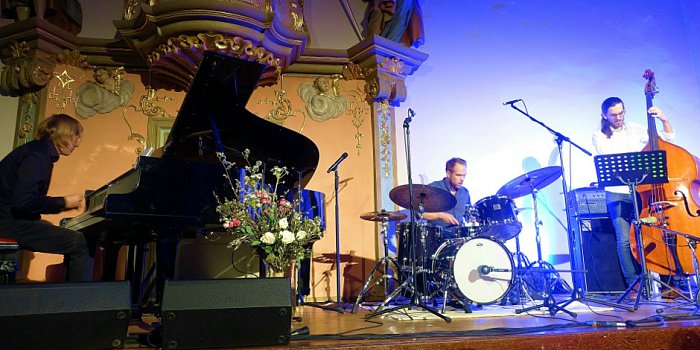 Emil Brandqvist Trio